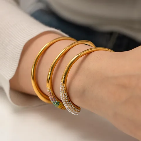 Pearly Bangle