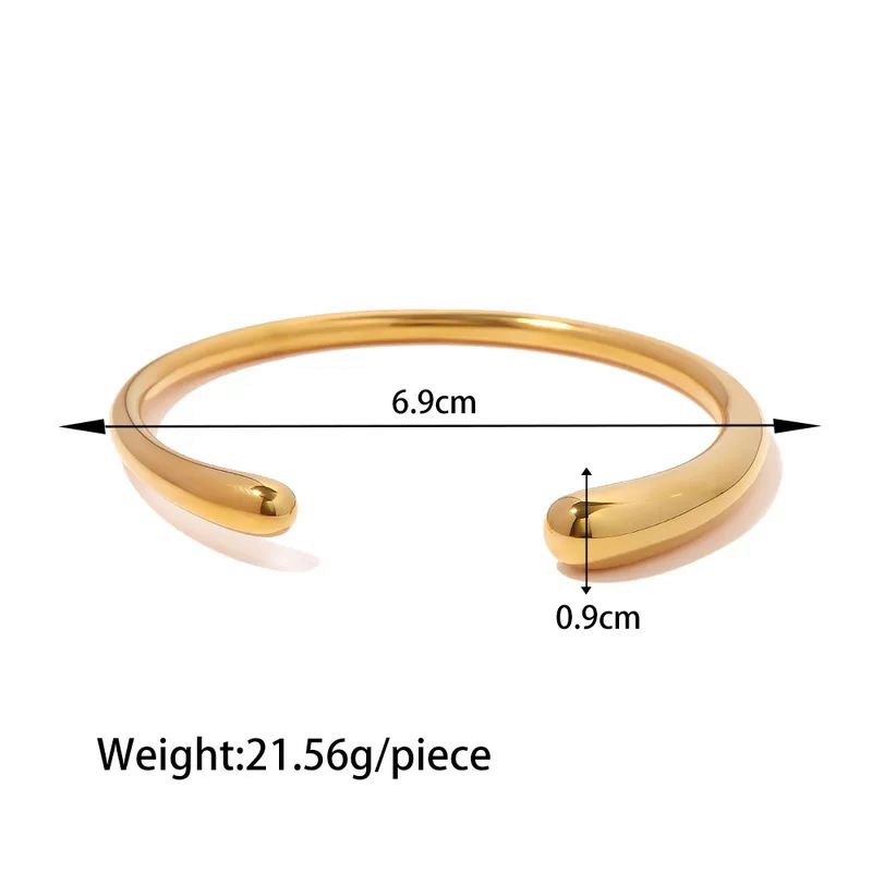Classy Golden Bangle