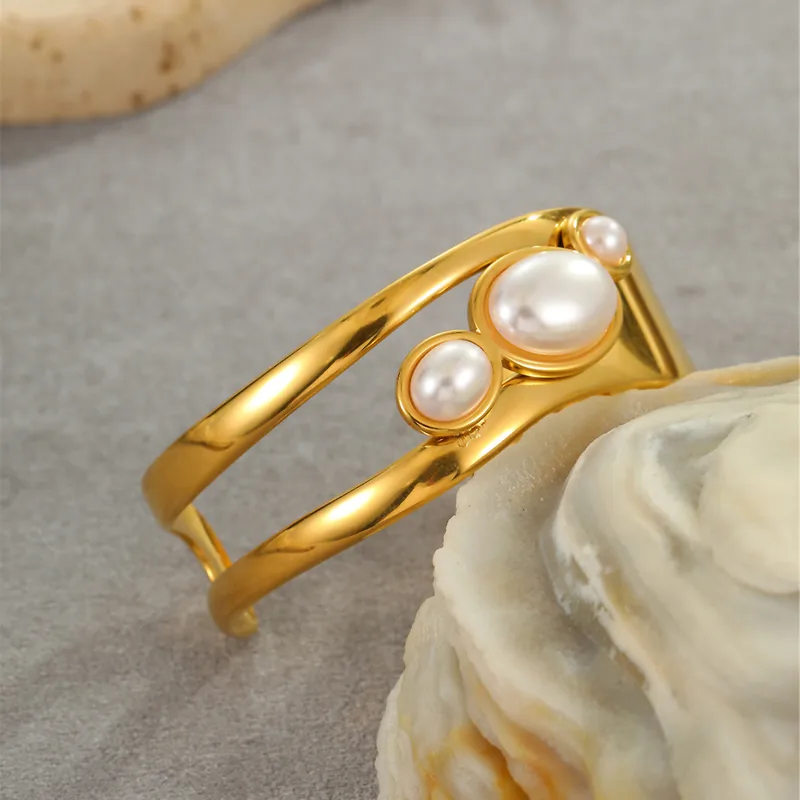 Oyster Whisper Bracelet