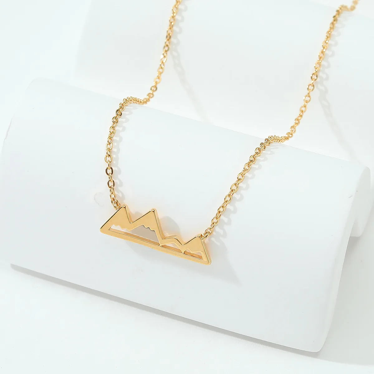 Mountains are calling Gold Chain