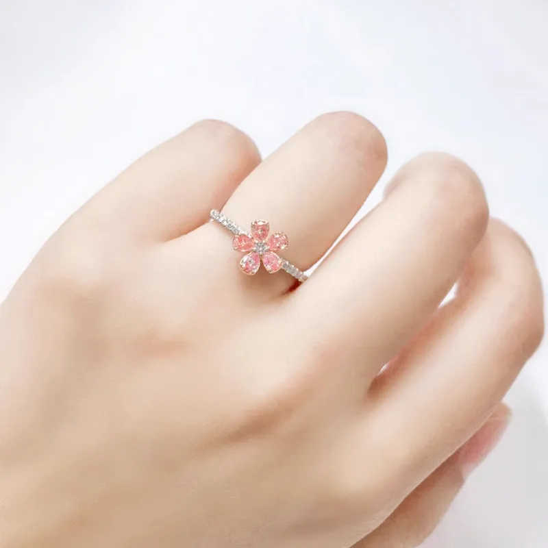 92.5 Sterling Silver Dahlia Ring