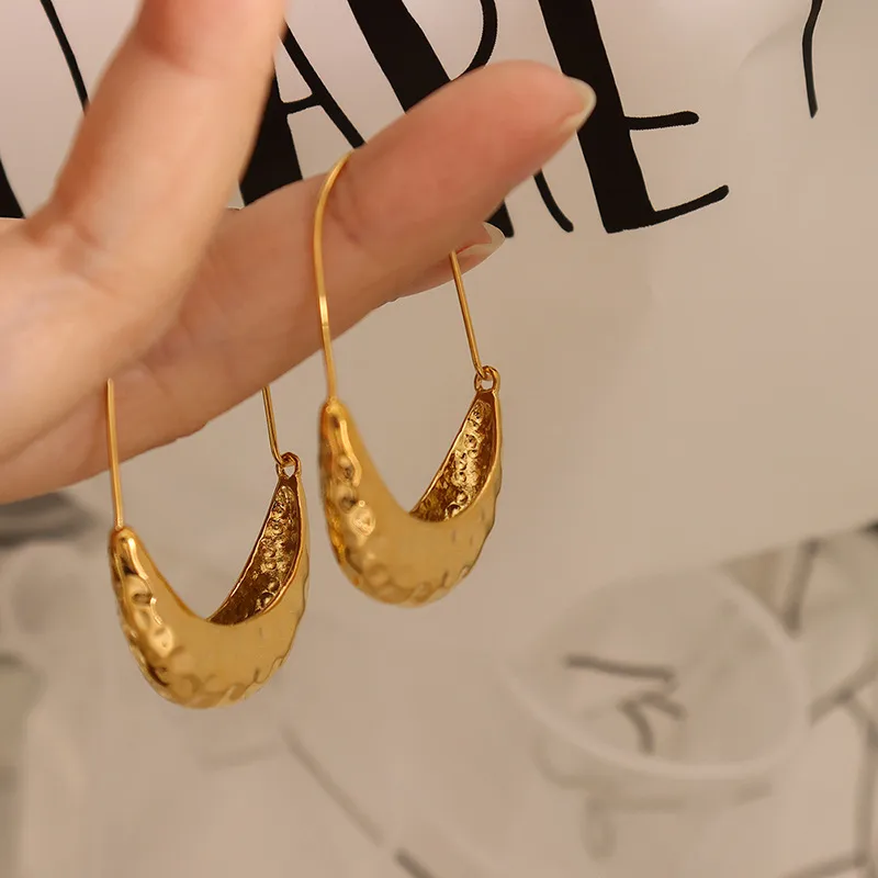 18 K Hammered Golden Crescent Earrings