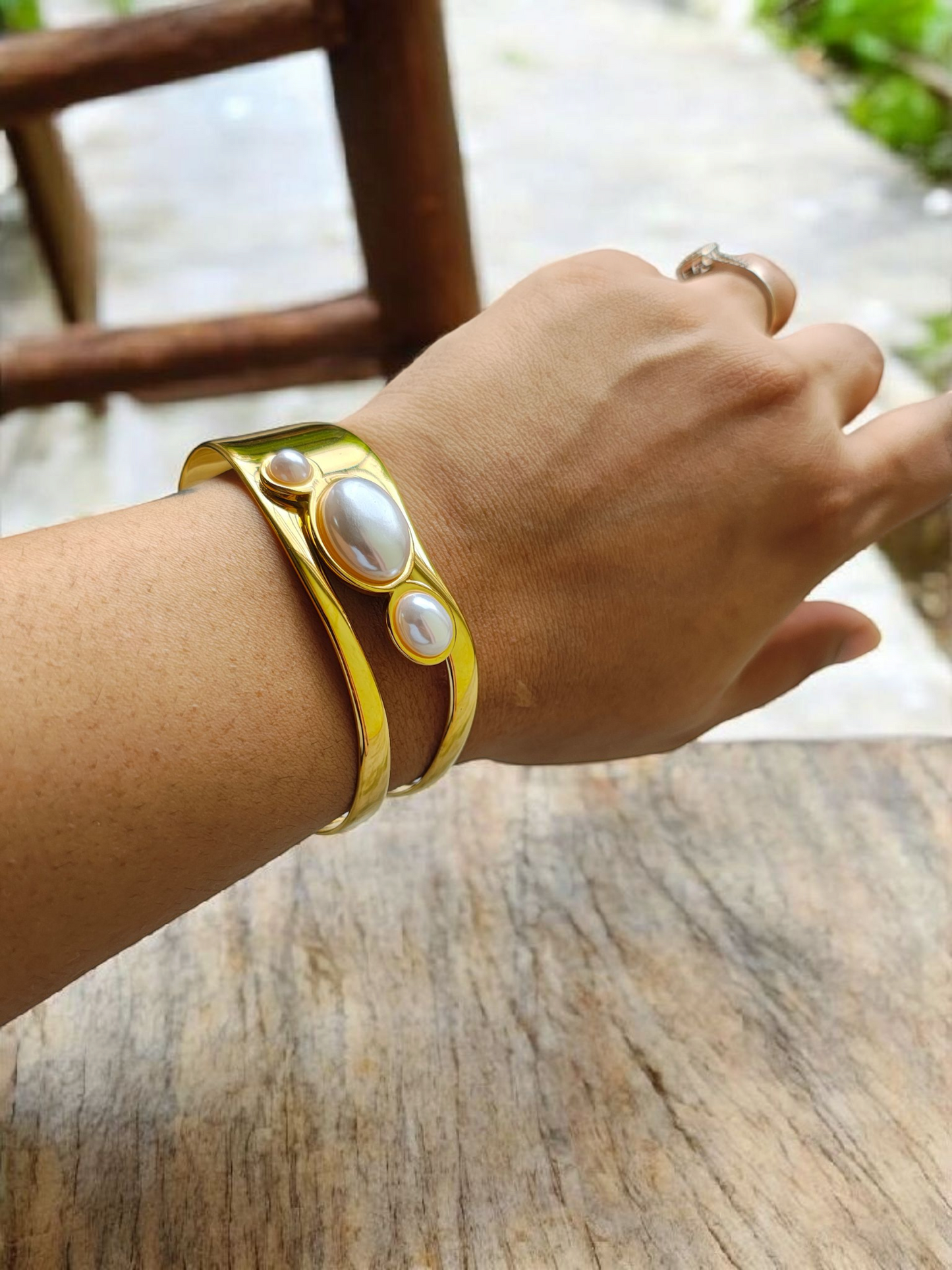 Oyster Whisper Bracelet