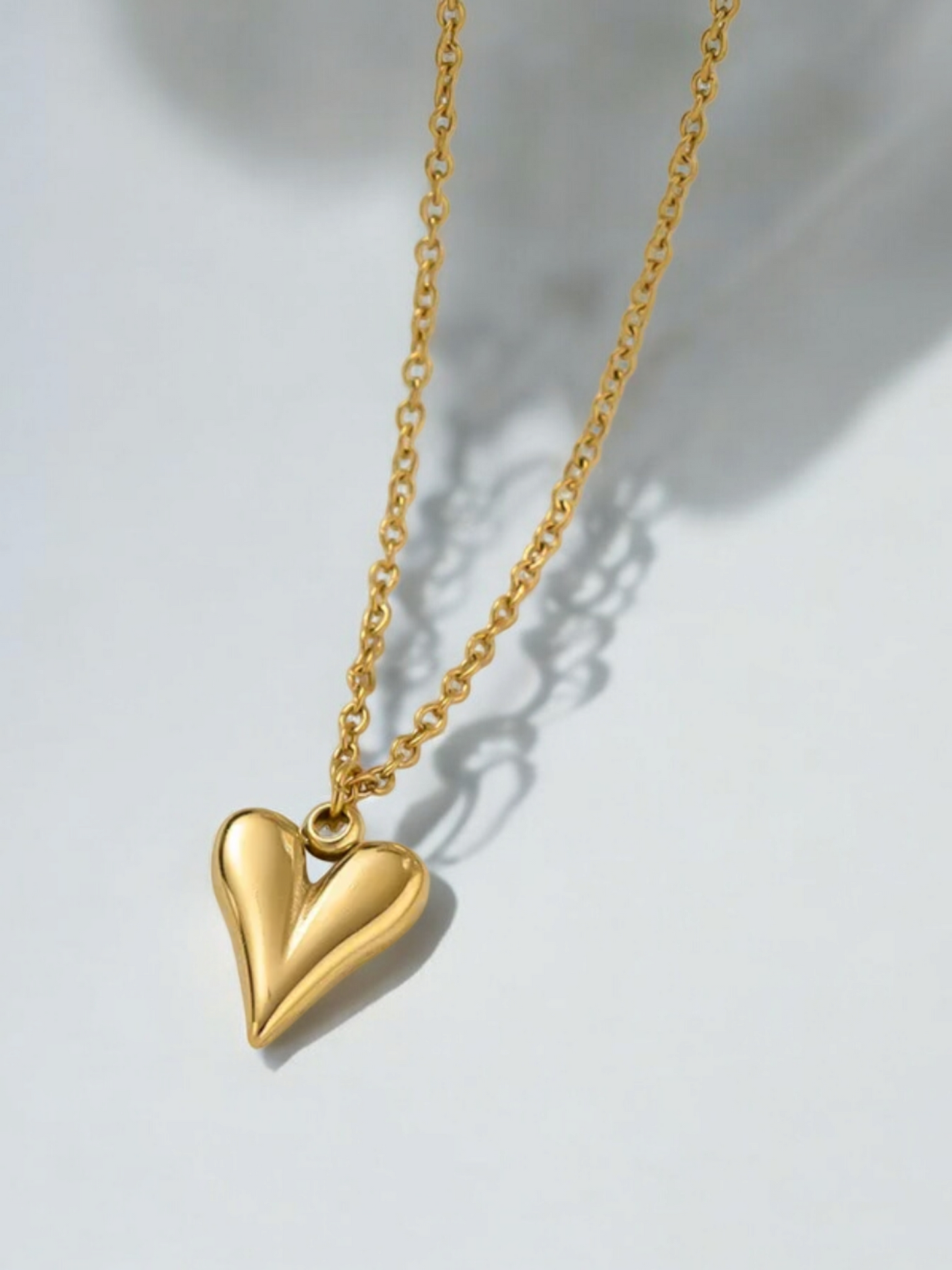Dainty Heart Chain