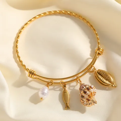 Beachy Gold Bracelet
