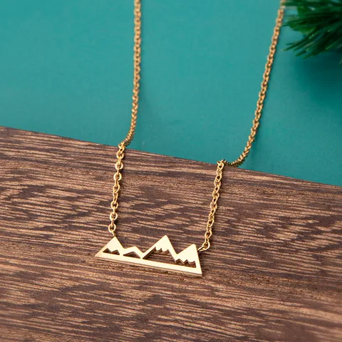 Mountains are calling Gold Chain