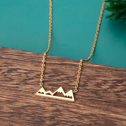 Mountains are calling Gold Chain