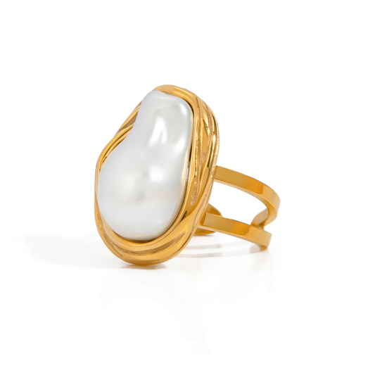 Wild Pearl Finger Ring