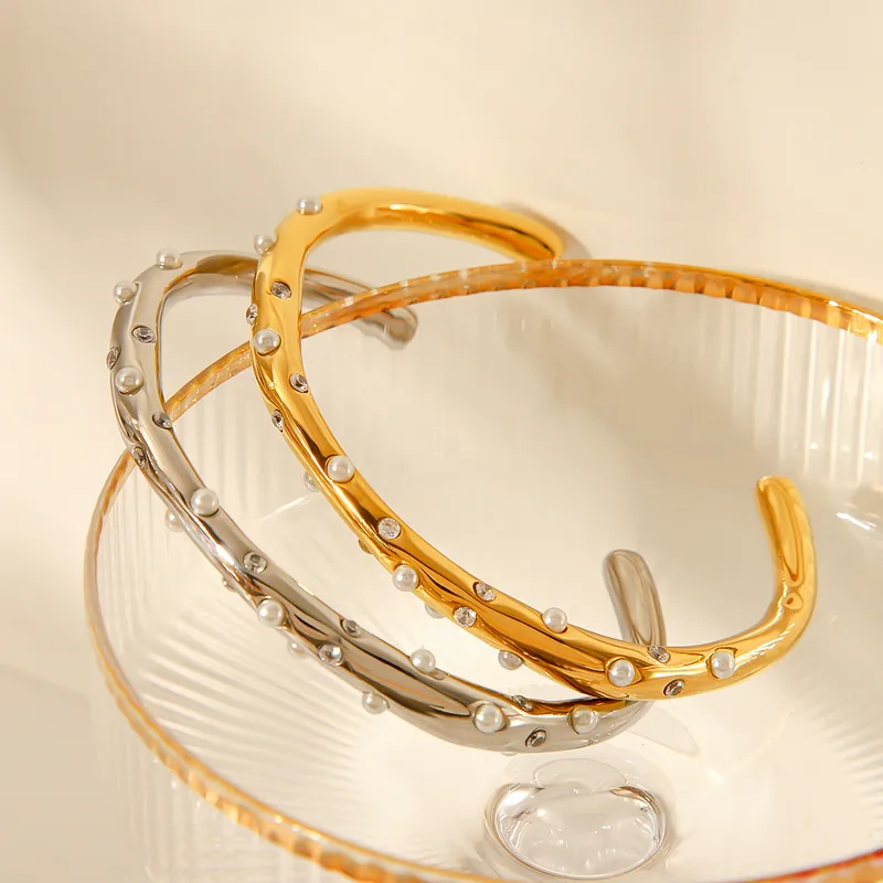 Sparkling Bangle - Golden and Silver