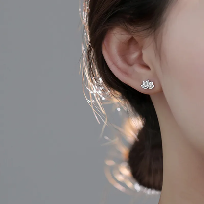 92.5 Sterling Silver Lotus Studs