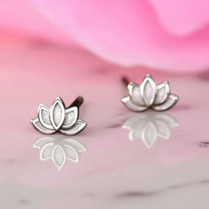 92.5 Sterling Silver Lotus Studs