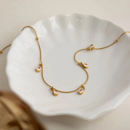 Deepmala festive chain necklace detail – hypoallergenic Diwali necklace by Urban Rani