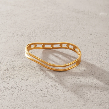 Rangoli Curve statement bangle detail – hypoallergenic Diwali bangle by Urban Rani