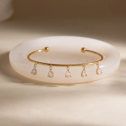 Deepmala festive droplet bangle detail – hypoallergenic Diwali bangle by Urban Rani