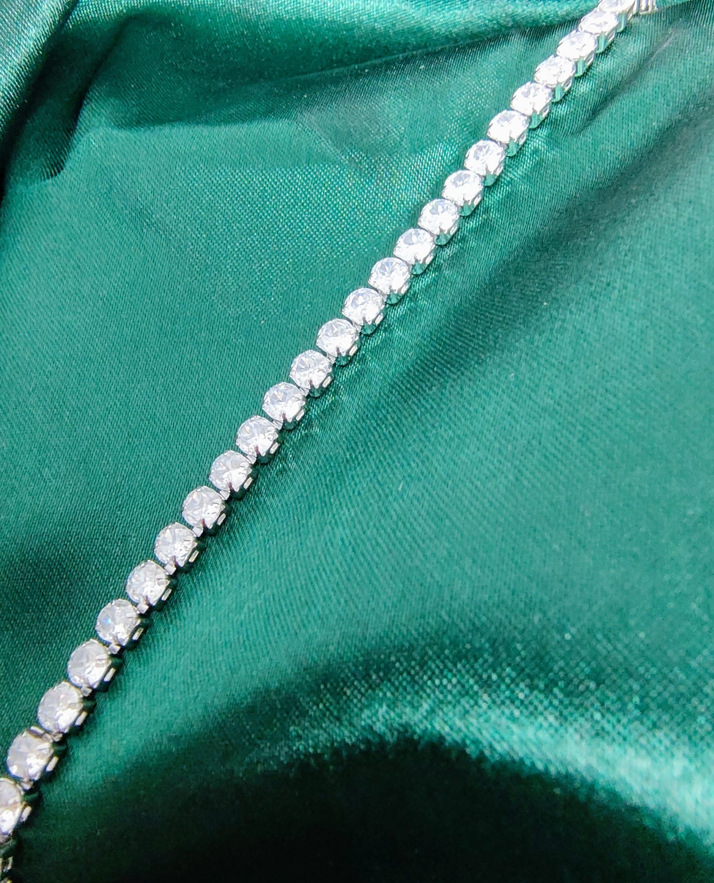 Viral Tennis Bracelet (5 MM)
