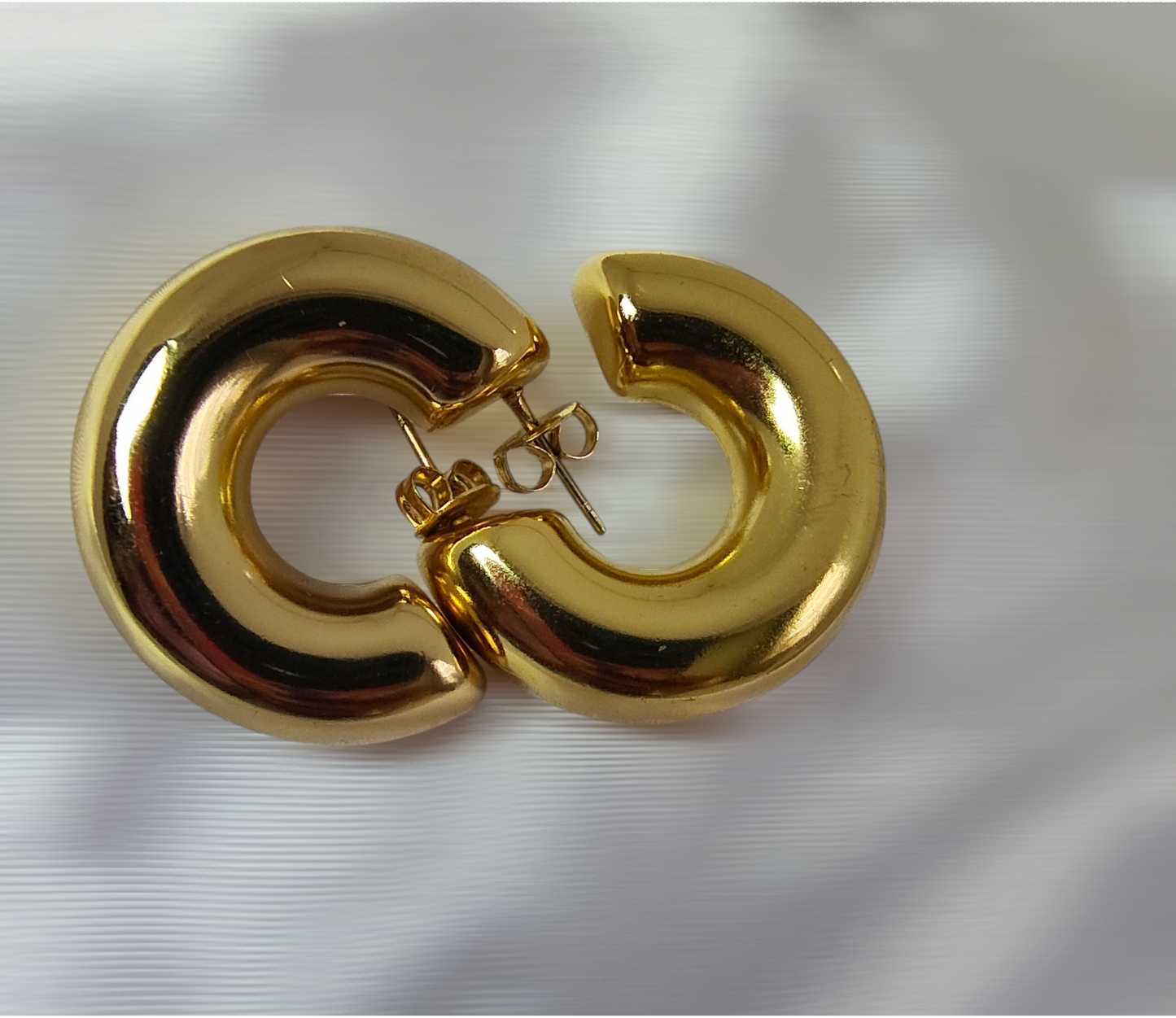 Alia Hoops