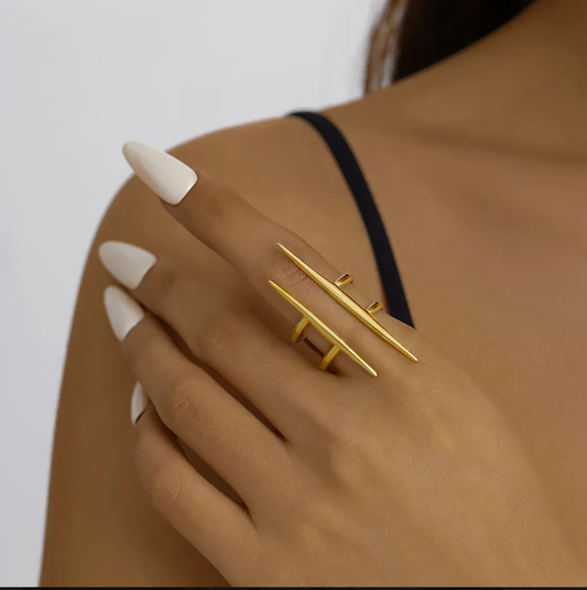 Royal Dagger Ring