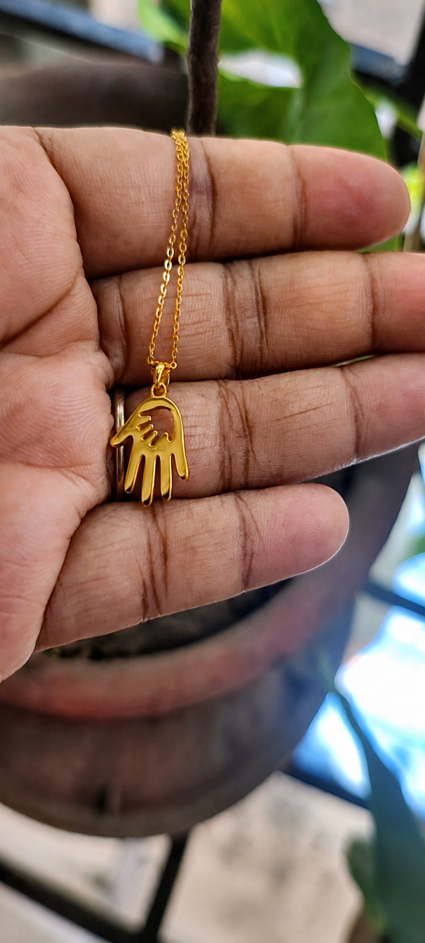 92.5 Sterling Silver Mother's Palm Pendent Necklace