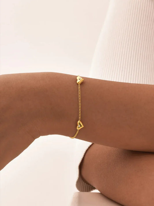 Pack of 3 - Pin- Worthy Picks - Pinterest lover Box | Love link bracelet + Red Heart Earrings + Starry Pinterest Chain